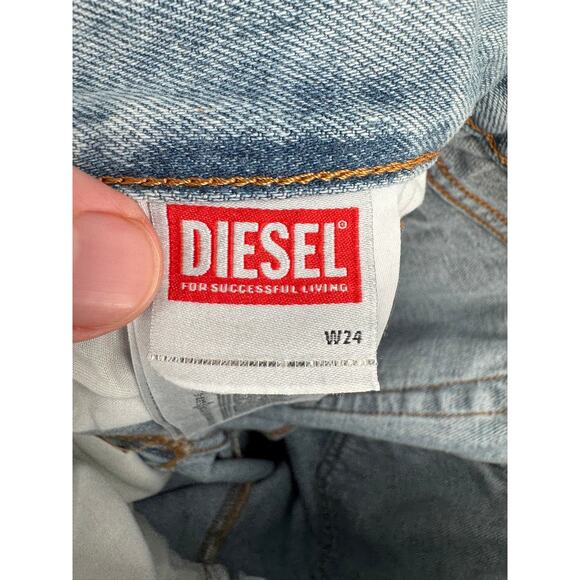 Diesel 1978 D-Akemi Wide Leg Flare Jeans Womens 24 Blue Light Wash Denim - Picture 8 of 14